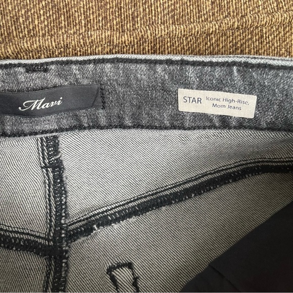 Mavi Iconic High Rise Mom Jean - Picture 4 of 10